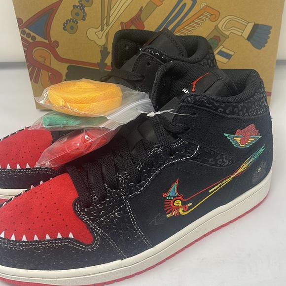 ✨ Brand new DS 100% authentic AIR JORDAN 1 MID SE GS SIEMPRE FAMILIA sz 9 - Picture 3 of 5